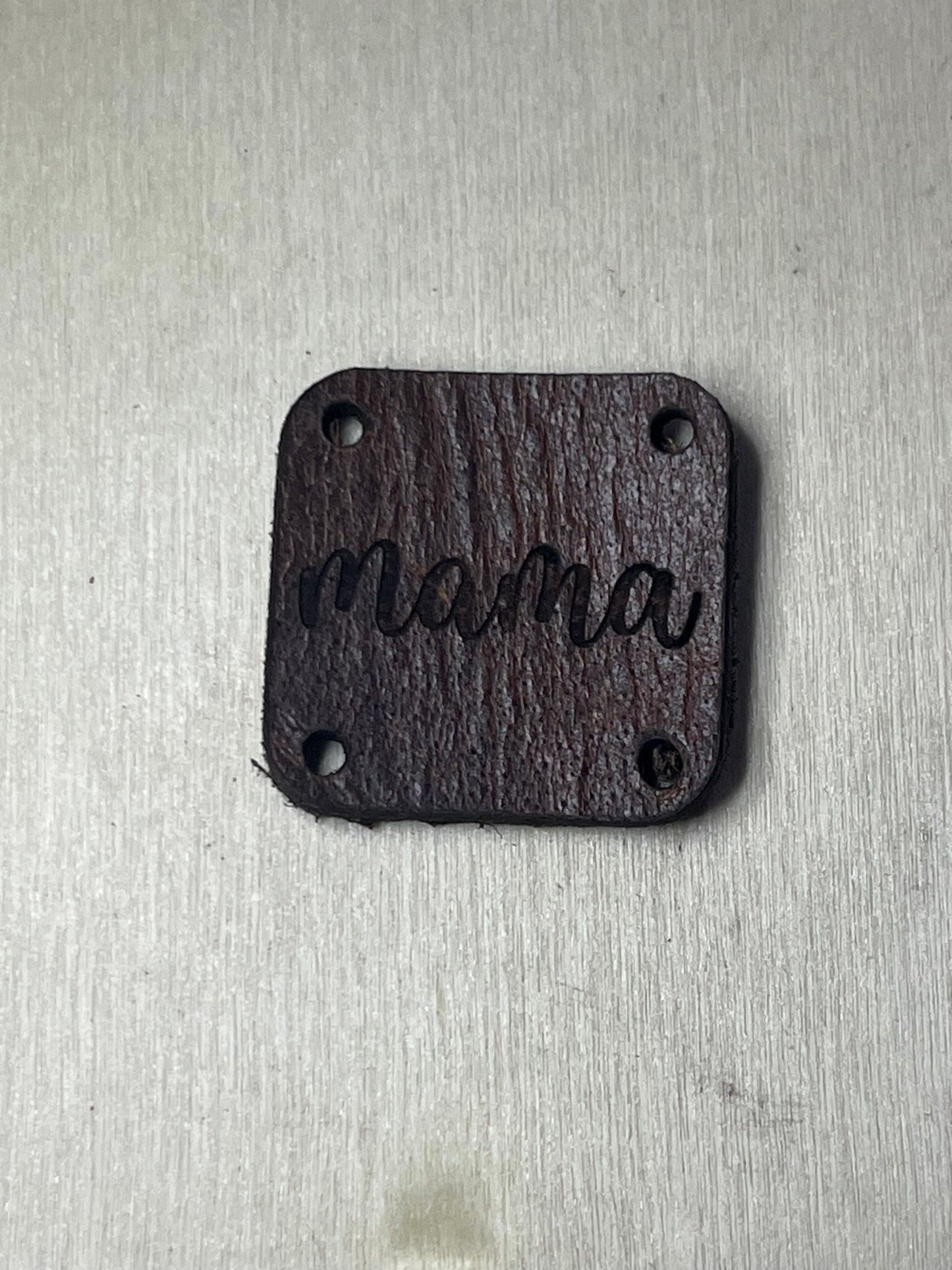 1"x1" rounded square with 4 side holes - MAMA