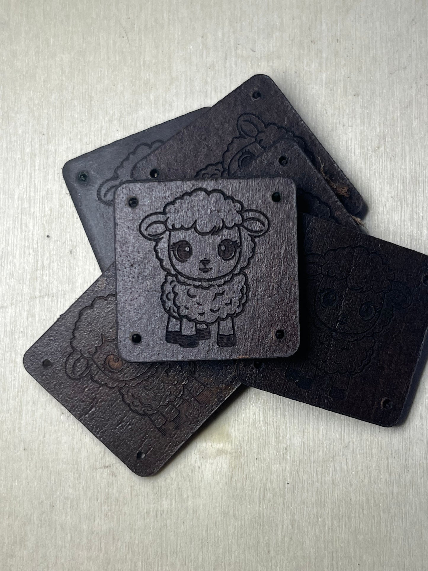 1"x1" rounded square with 4 side holes - Baby Aminals