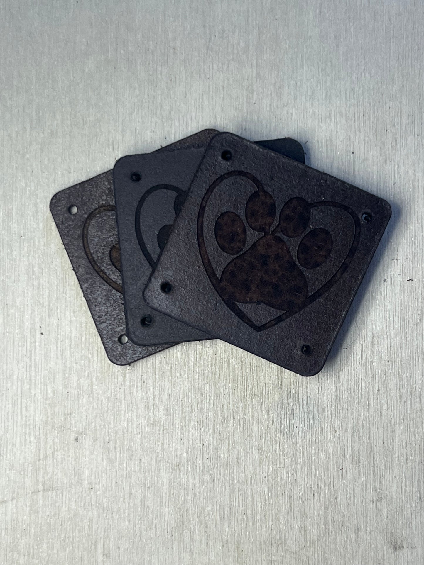 1"x1" rounded square with 4 side holes - Paw Prints and Hearts