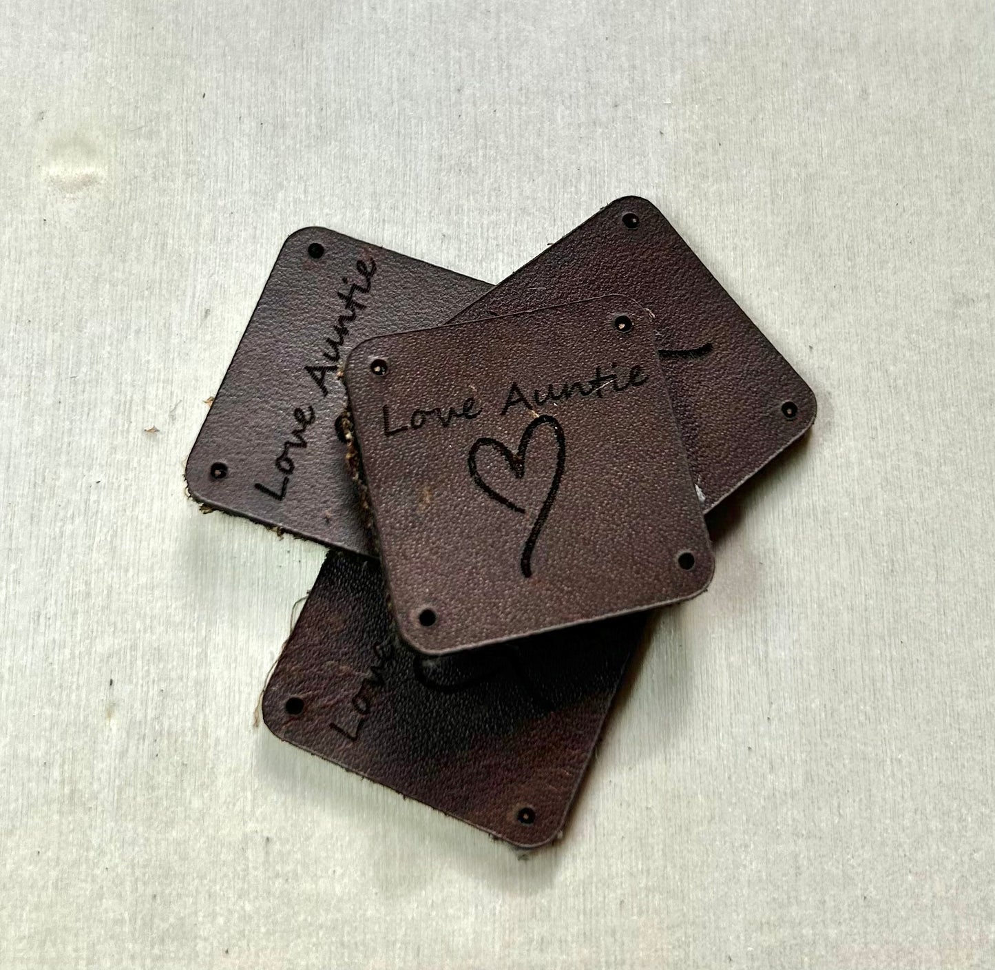 1"x1" rounded square with 4 side holes - Love Auntie